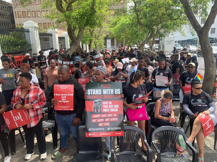 r350-a-month-grant-to-be-extended-to-march-2025-groundup